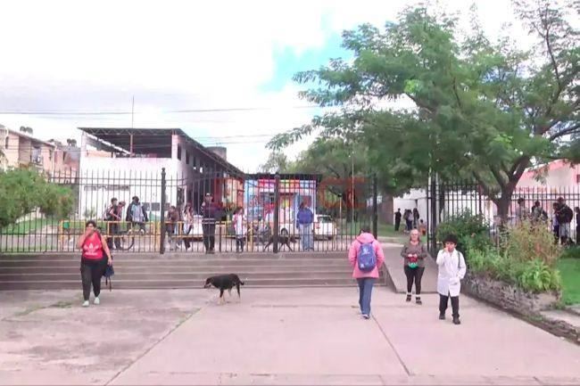 «La escuela es el lugar más seguro»: Carlos Cuenca analizó las amenazas de tiroteos y el uso del celular
