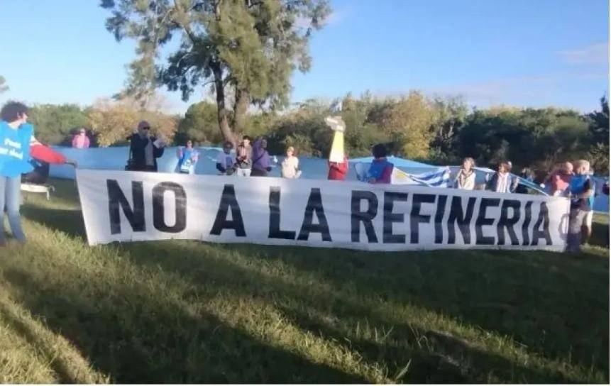 Vecinos de Gualeguaychú, Concordia y Colón marcharon en defensa del río Uruguay.