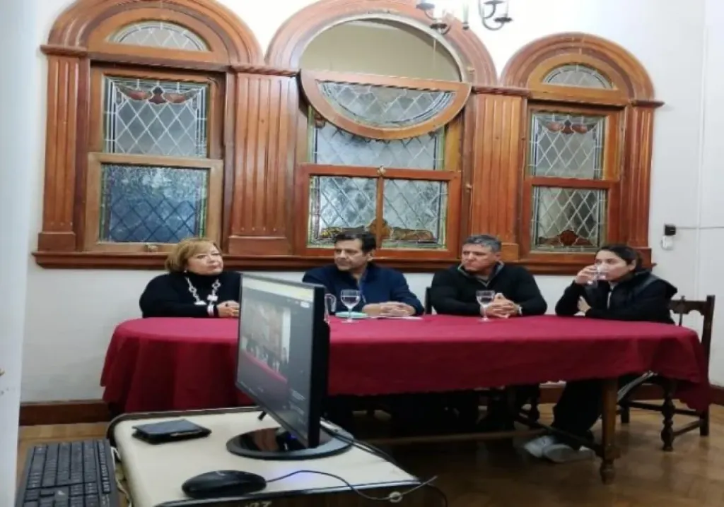 Agustín Bordagaray disertó en Paraná sobre economía y trabajo en el siglo XXI