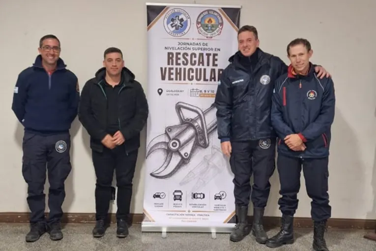 Bomberos voluntarios se capacitaron para emergencias viales