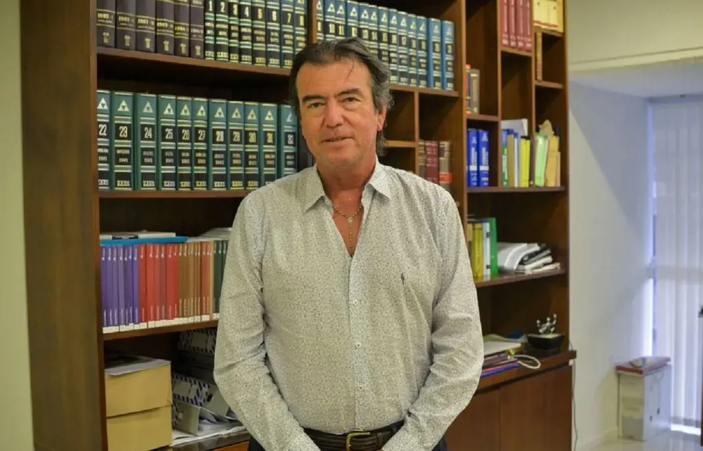 Castrillón bancó a Rossi y cargó contra Lara, quien preside el Tribunal de Cuentas