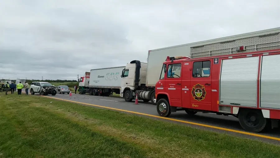 Choque entre camioneta y camión por perro en RN 14 reaviva críticas al mantenimiento y control vial