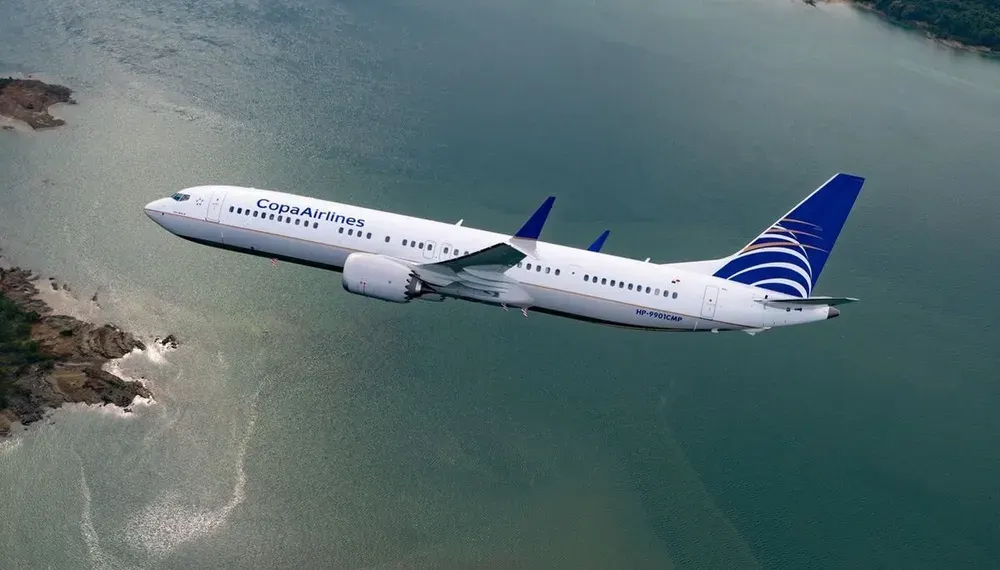Cuando hacer el amor es delito: Escándalo en el aire: detuvieron a dos personas por tener relaciones sexuales en un vuelo hacia Rosario