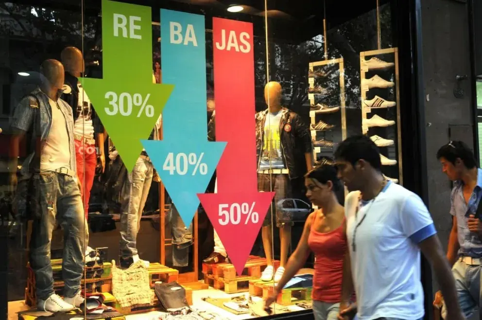 Desde la mediana empresa alertaron que las ventas minoristas pyme descendieron 3,2% interanual en abril