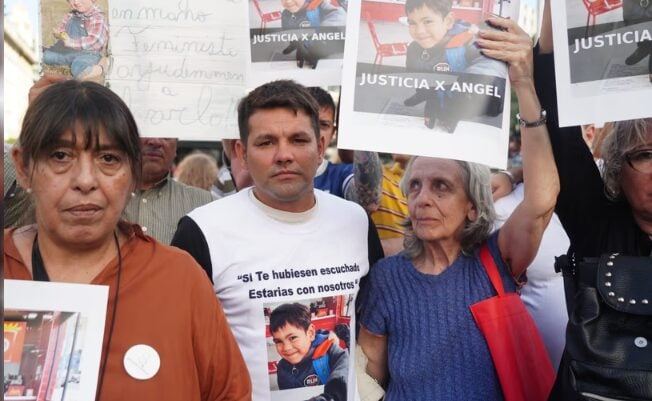 “Enfermedad preexistente respiratoria”: Ángel López tenía neumonía cuando murió con 22 golpes