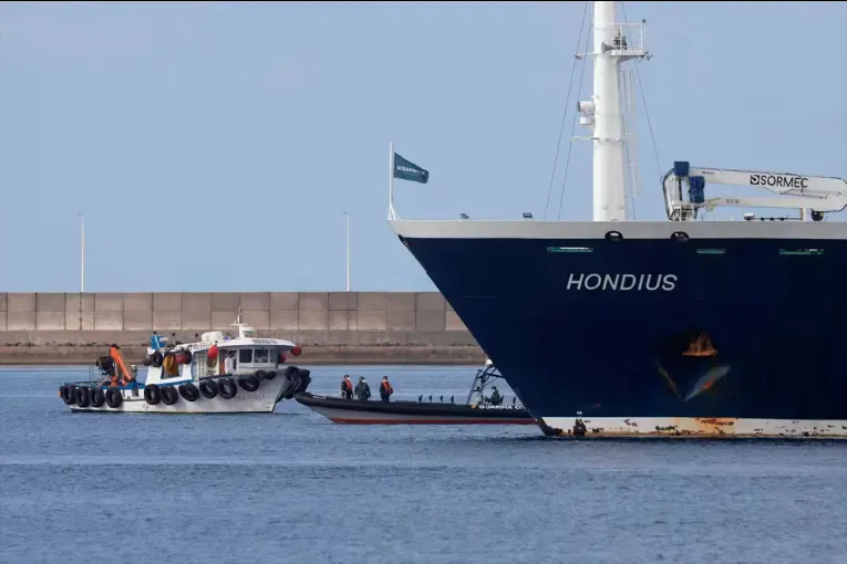Habló el argentino a bordo del crucero con brote de hantavirus: «Fue una desgracia»