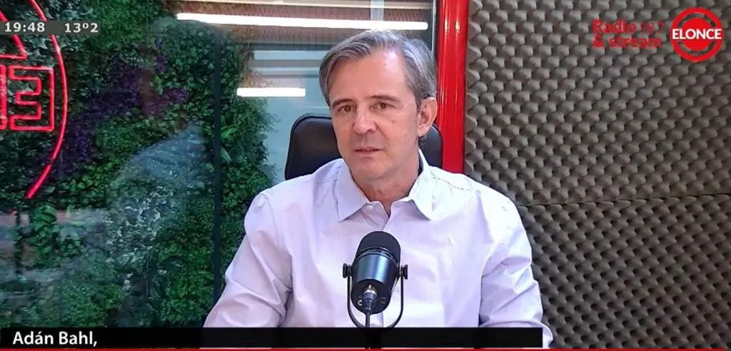 “Hay funcionarios que se dedican mucho más tiempo a la política que a gestionar”