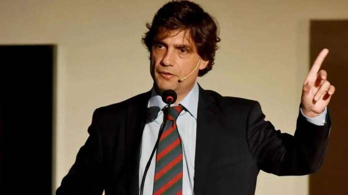 Hernán Lacunza: “La corrida al dólar en 2027 es inexorable”