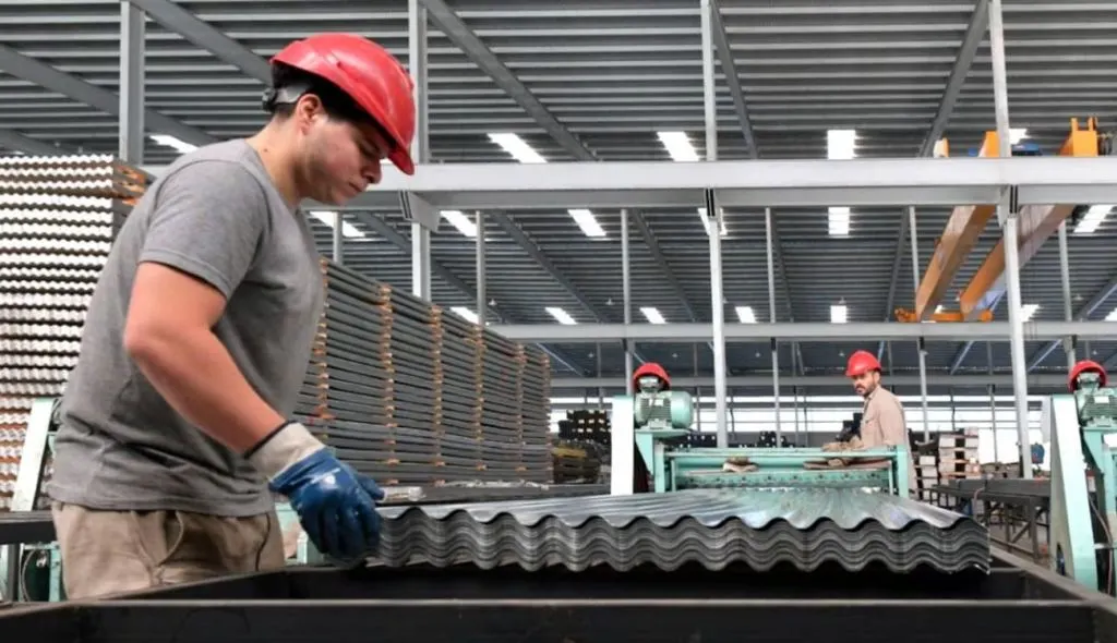 Histórica multinacional se va del país: 150 despidos