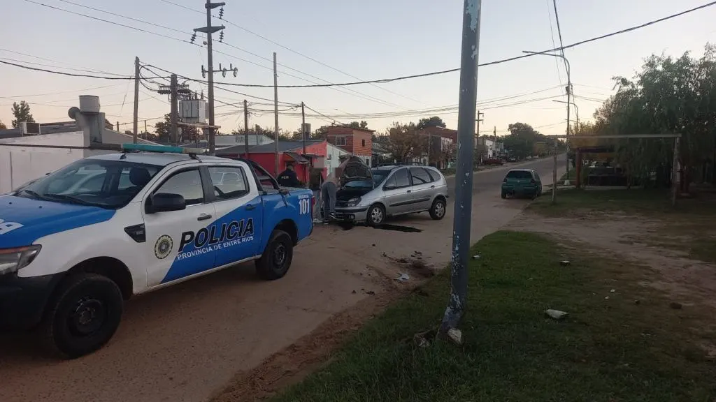 Intento de esquivar montículo terminó en siniestro vial