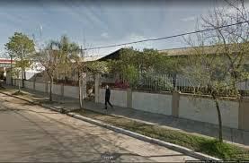 La escuela que se arregla sola: vecinos se organizan para salvar el Navarro
