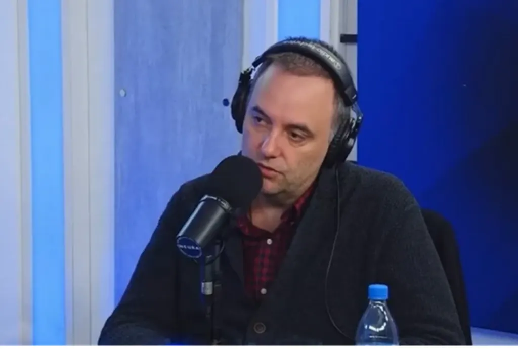 Mensaje envenenado de Adorni a Milei: “Pegarme a mí es lastimarlo a él”