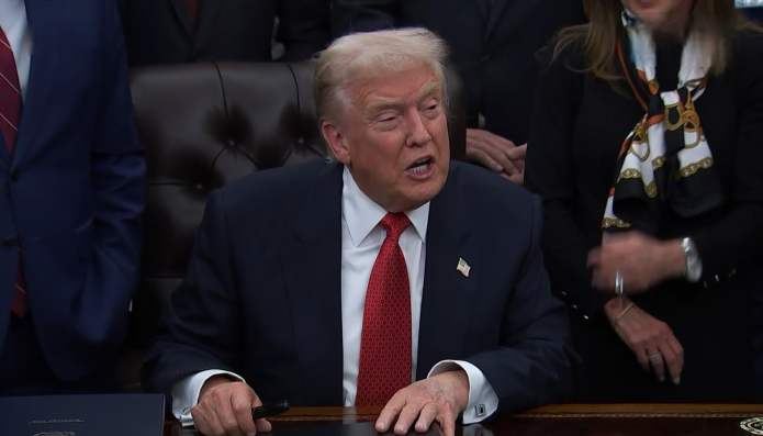 Nueva amenaza de Trump a Irán: “No se reirán más”