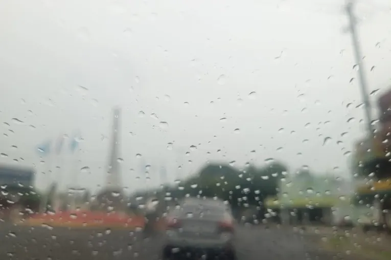 Pasó el alerta: llegan vientos y fuerte baja de temperaturas en Gualeguaychú