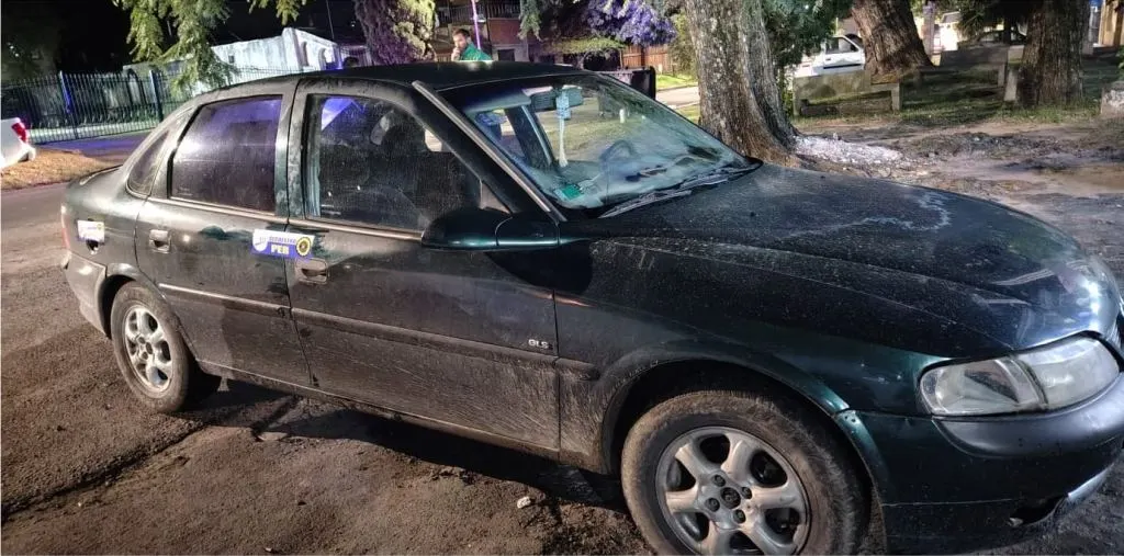 Persecución en Paraná por conducción temeraria terminó con una pareja detenida