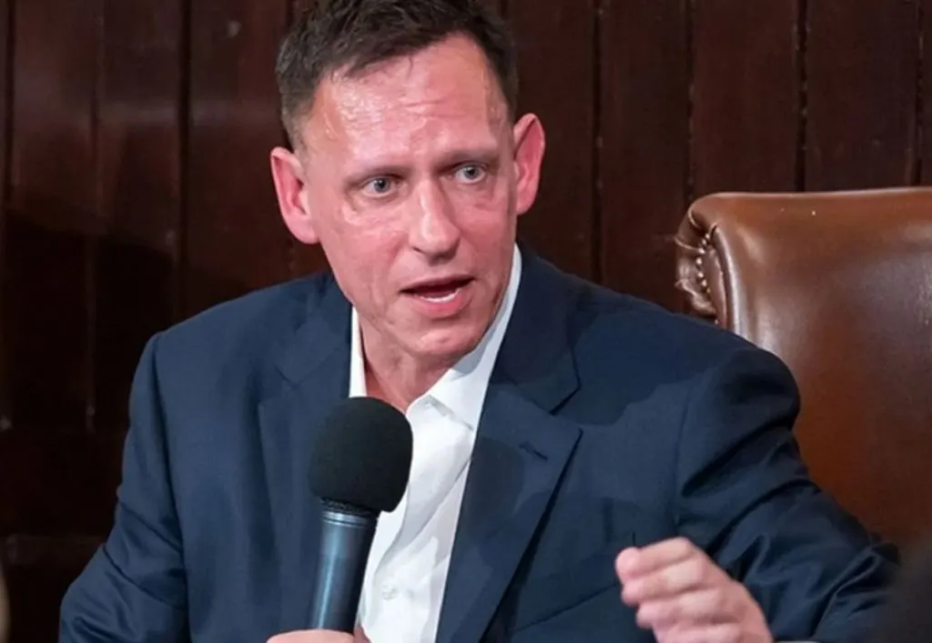 Peter Thiel y Palantir: preocupación de Amnistía Internacional por posible influencia en seguridad y migraciones