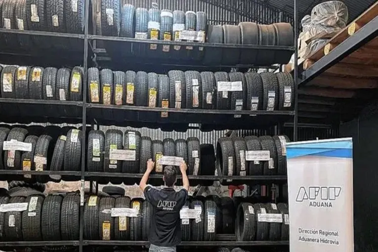 Por contrabando de neumáticos en la región la Justicia dispuso varios procesamientos y embargos
