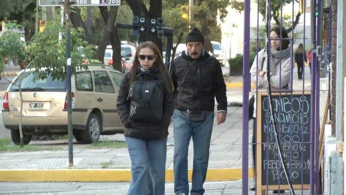 Pronostican la irrupción de una nueva masa de aire frío en el centro del país