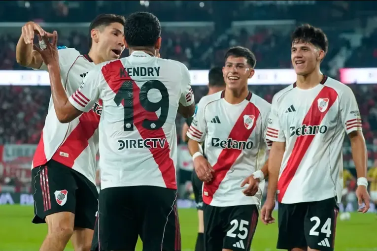 River enfrenta a San Lorenzo: con dos regresos, los convocados y la probable formación