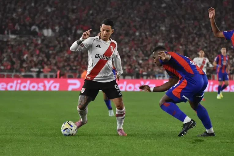 San Lorenzo derrota 1-0 a River con un tanto de Auzmendi y lo está eliminando del Torneo Apertura