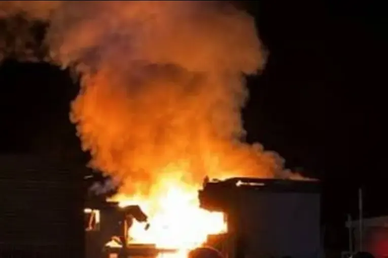 Tragedia en Santa Cruz: un bebé y dos adultos murieron tras la explosión de un edificio
