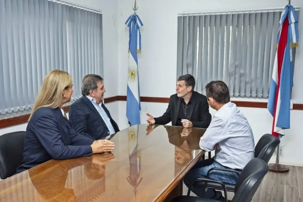 UADER y Salto Grande proyectan una agenda conjunta para fortalecer el perfil energético de Entre Ríos