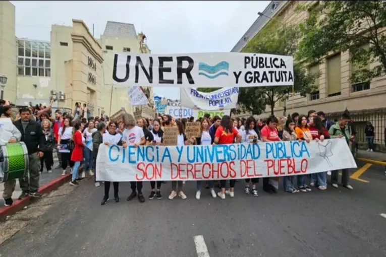 Vecinos y vecinas convocados a defender la universidad pública