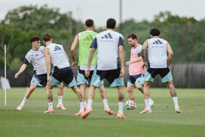 Argentina-Honduras: hora, TV y probable formación de la Scaloneta en su amistoso pre Mundial
