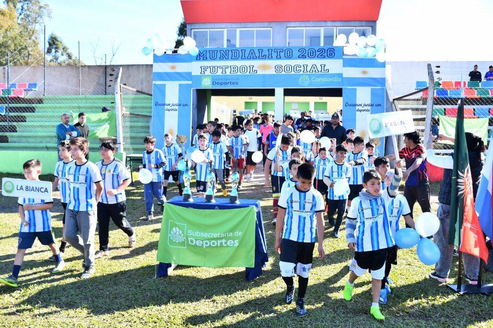 Con la participación de 500 niños comenzó el «Mundialito de fútbol social 2026».