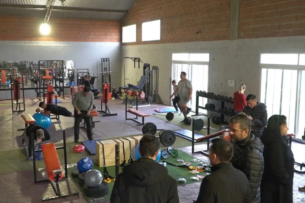 Fortalecen centro deportivo municipal