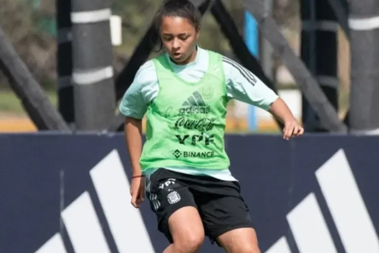 Martina Ojeda continuará su carrera en Estados Unidos y estará muy cerca de su hermano Martín