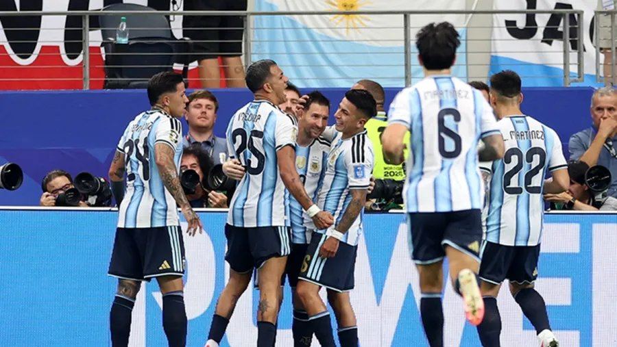 Mundial 2026: con Messi otra vez iluminado, Argentina avanzó de fase