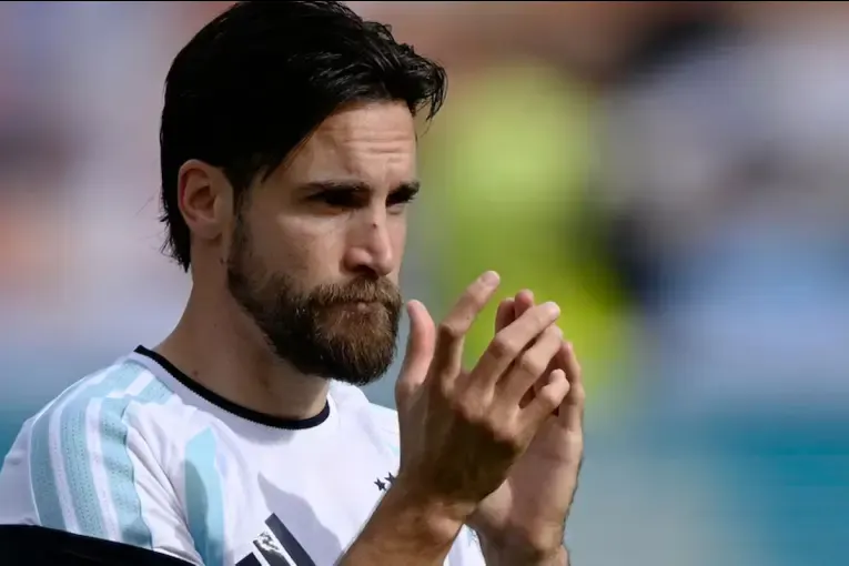 Tagliafico se perderá el debut de la Selección Argentina y Medina aparece como reemplazante