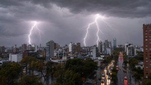 Alerta meteorológica: 48 horas de lluvia y cambio brusco de temperatura en Entre Ríos