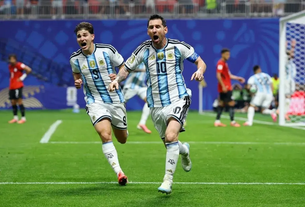 Argentina le ganó a Egipto, clasificó a los cuartos y se reafirmó como candidata