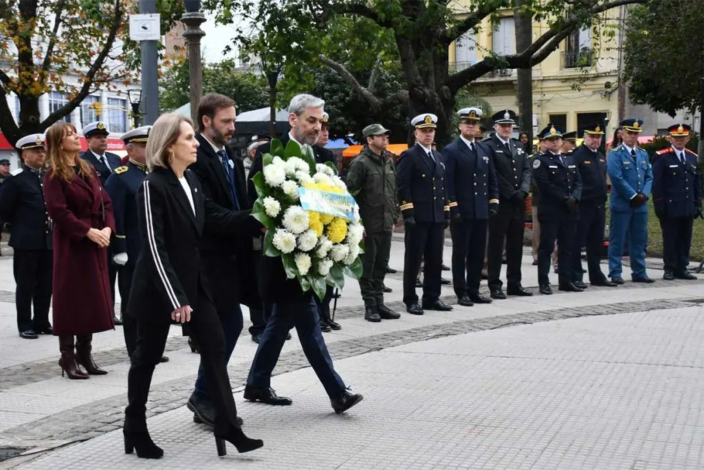 Azcué: “estamos ejerciendo, todos los días, una forma contemporánea de independencia”