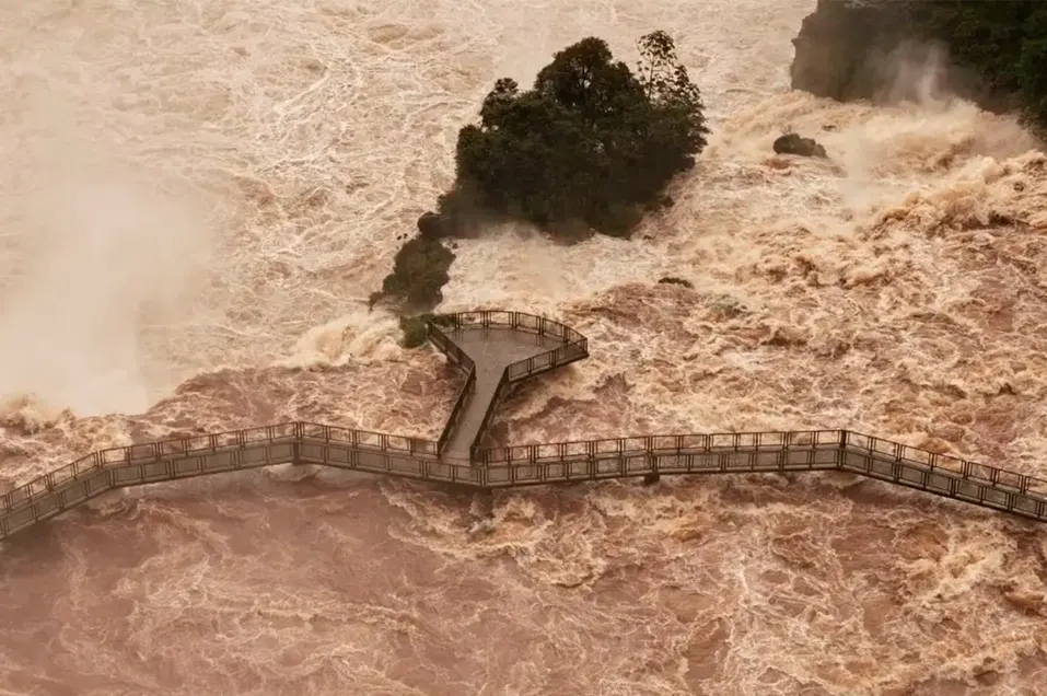 Cataratas: el caudal del río Iguazú podría superar el de la histórica crecida de 2022