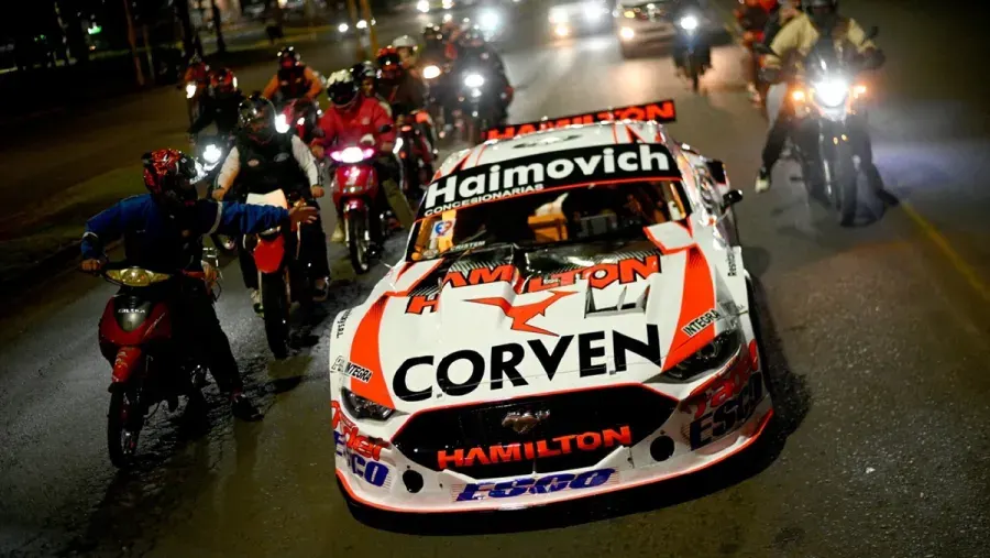 Con Werner de protagonista, el TC encendió sus motores con una caravana en Posadas