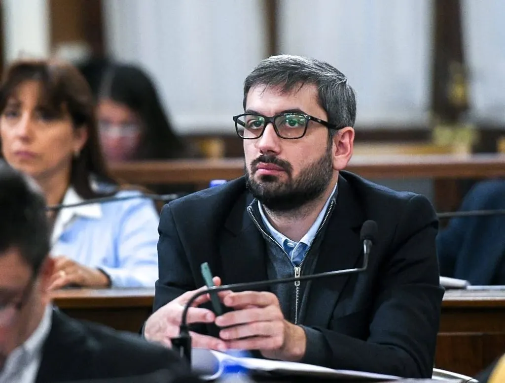 Cosso remarcó que su dictamen no toca derechos de trabajadores en actividad