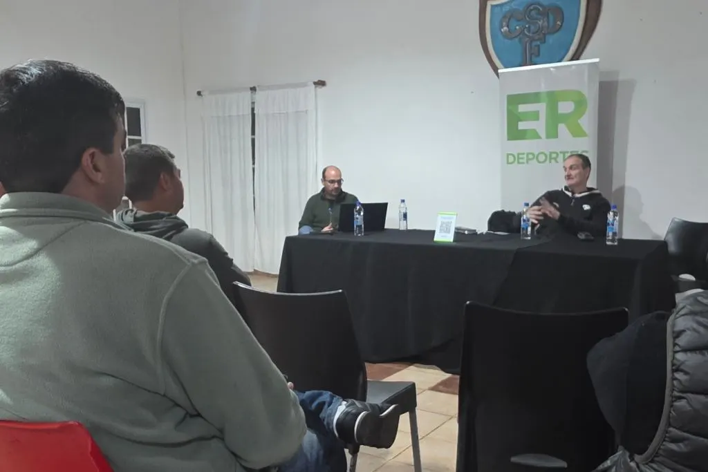 Deportes llevó programas y apoyo a clubes de Federación