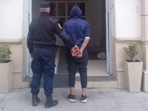 Detuvieron a un hombre por un robo ocurrido en bulevar Pedro Jurado