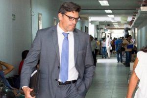 El fiscal Aramberry se salvó por 4 a 3, pero las sombras no se van