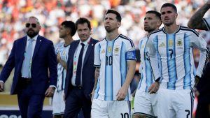 El “GRACIAS” pintado en Ezeiza que espera a la Selección tras la final perdida