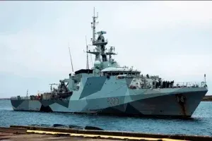 El paso del HMS Medway por aguas argentinas: el Congreso le pide cuentas al Gobierno