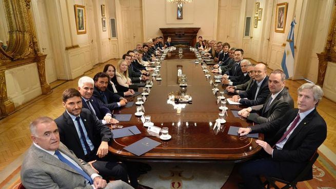 Elecciones: gobernadores preparan un festival de desdoblamientos y miran a mayo del 2027