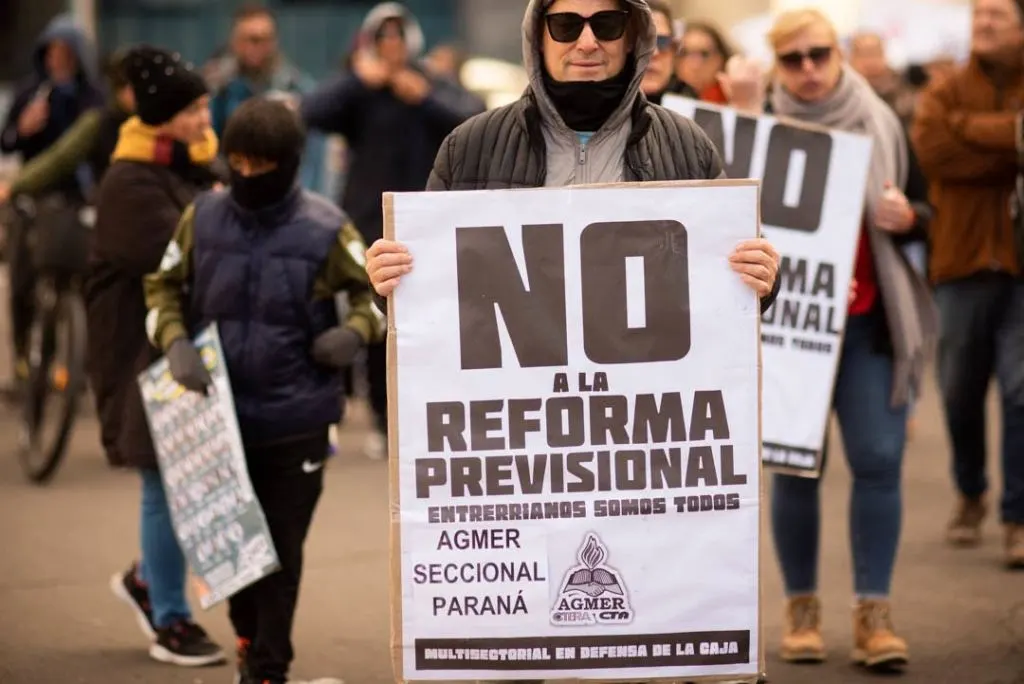 En medio del receso, Agmer convoca al octavo paro provincial