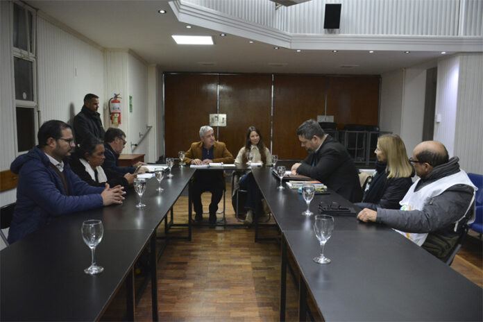 Fortalecen políticas alimentarias y de juventud