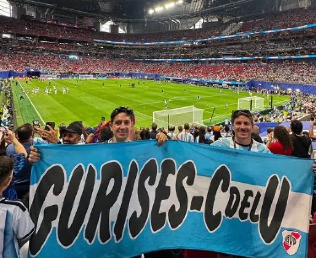 «Fue una locura»: el relato de un uruguayense que vivió el agónico triunfo de Argentina ante Egipto en el Mundial
