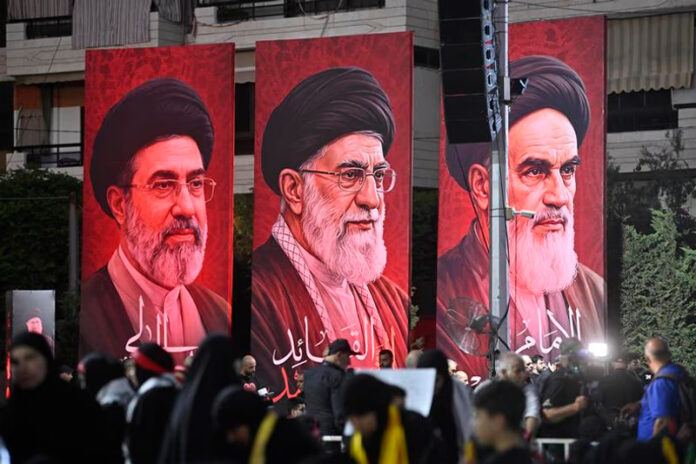 Irán dio sepultura a Ali Jamenei en el santuario del Imam Reza