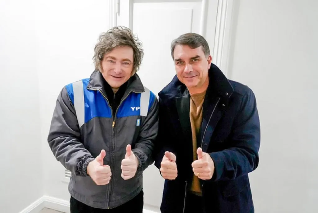 Javier Milei confirmó que viajará en julio a Brasil para apoyar a Flavio Bolsonaro